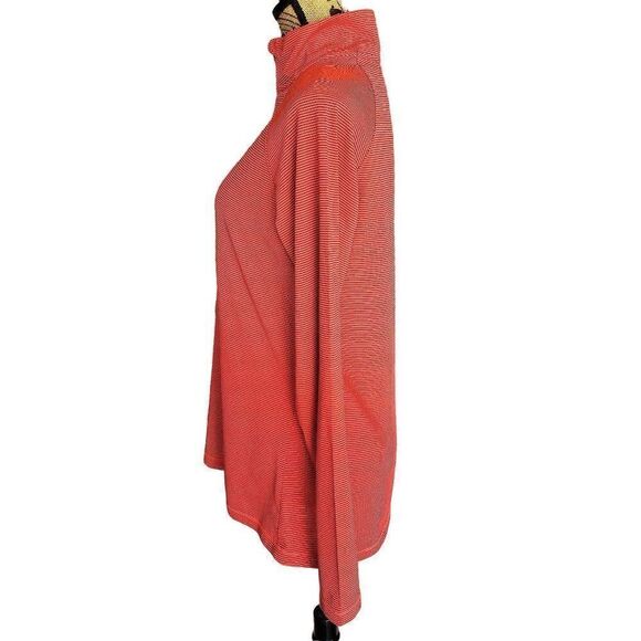 Under Armour Women's UA Pullover Heatgear 1/2 zip Long Sleeve Top Medium NWOT - Picture 8 of 9